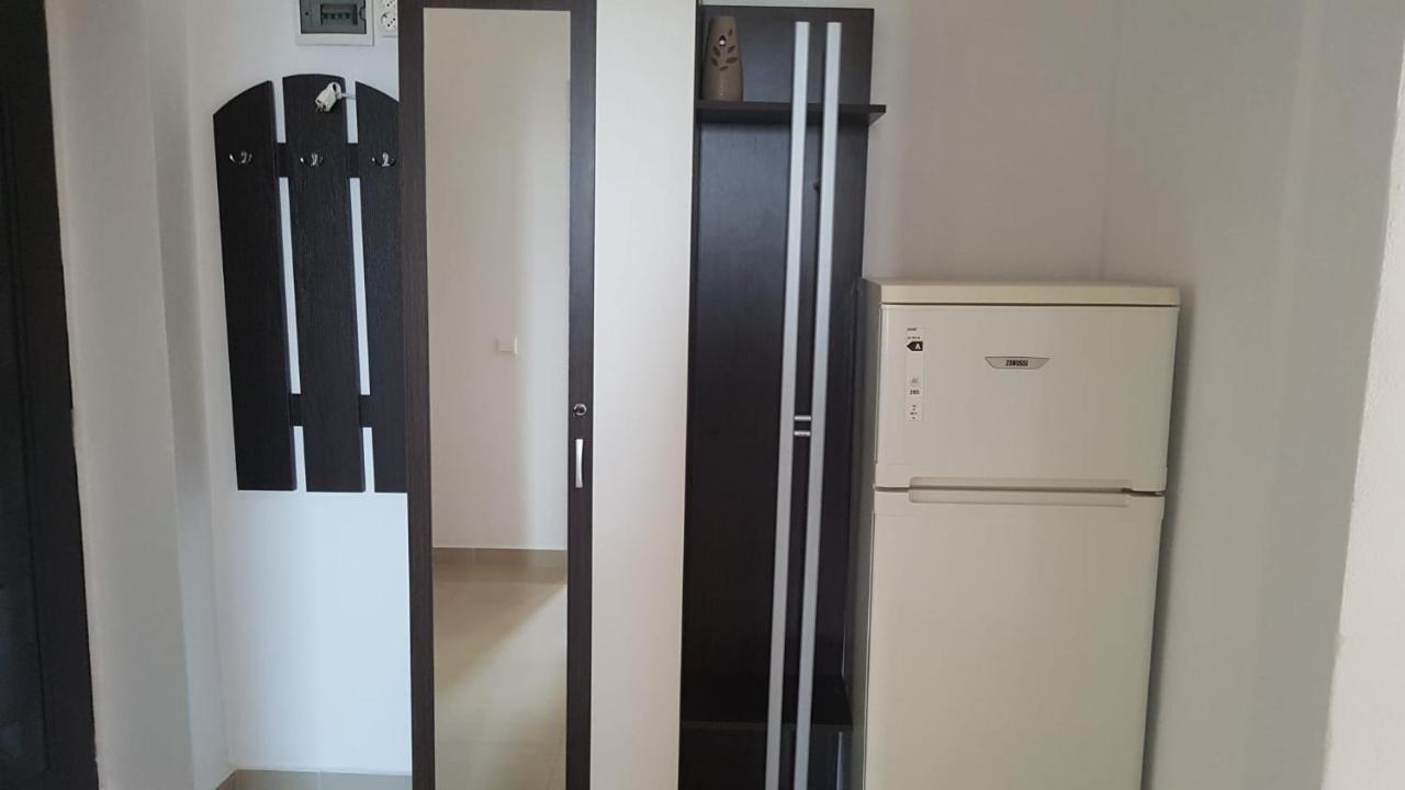 Apartament Teo Caransebes Bagian luar foto